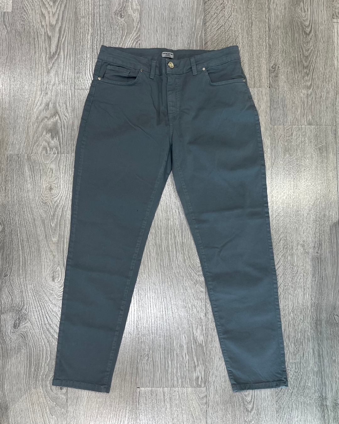 Pantalone slim grigio