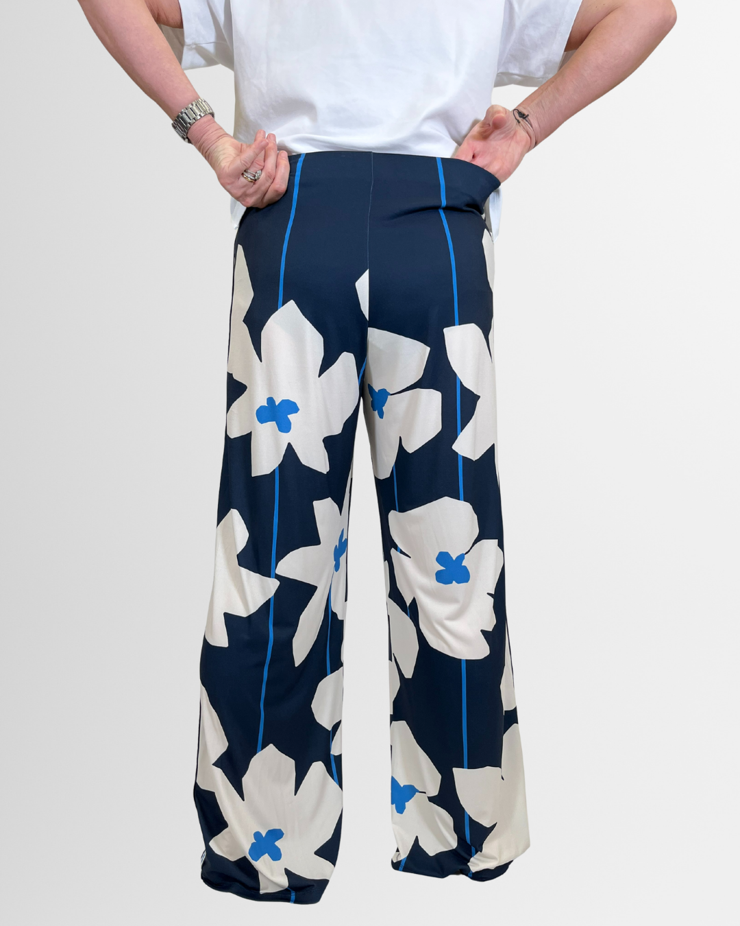 Pantaloni floreali morbidi