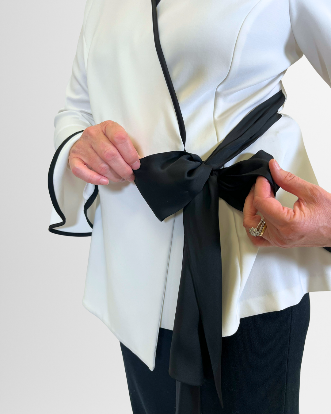 Giacca Ribkoff con fiocco laterale