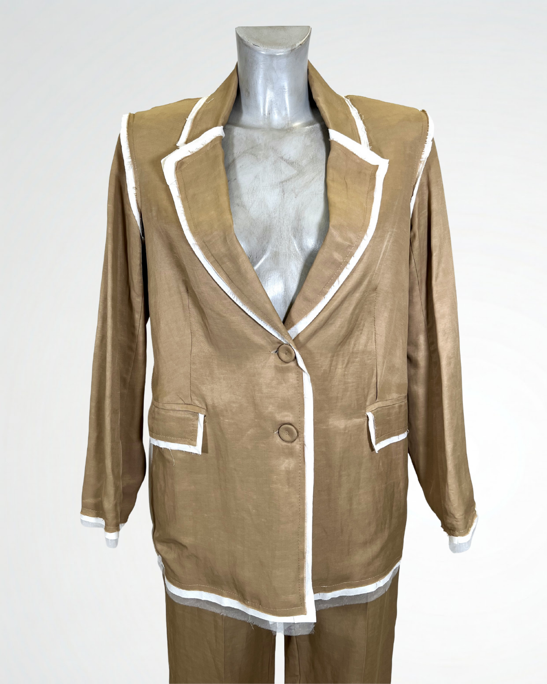 Completo giacca e pantalone sabbia