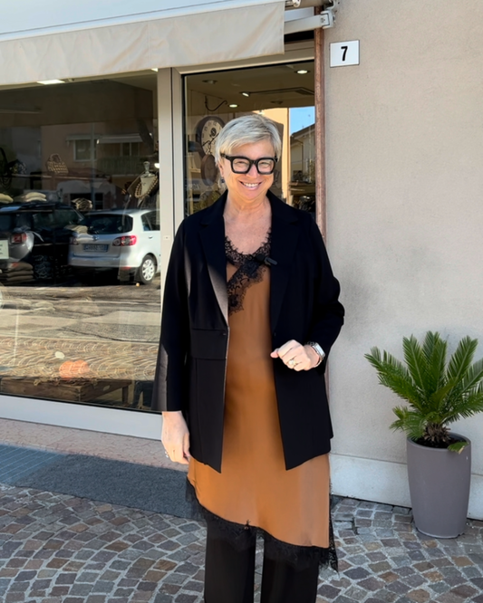 Top in raso con pizzo - tabacco