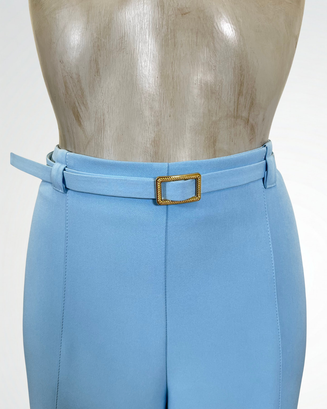 Completo elegante azzurro